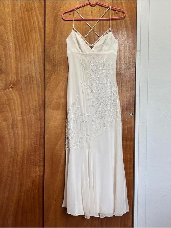 BCBGMaxAzria Dresses & Skirts - Y2K BCBGMaxAzria silk beaded dress